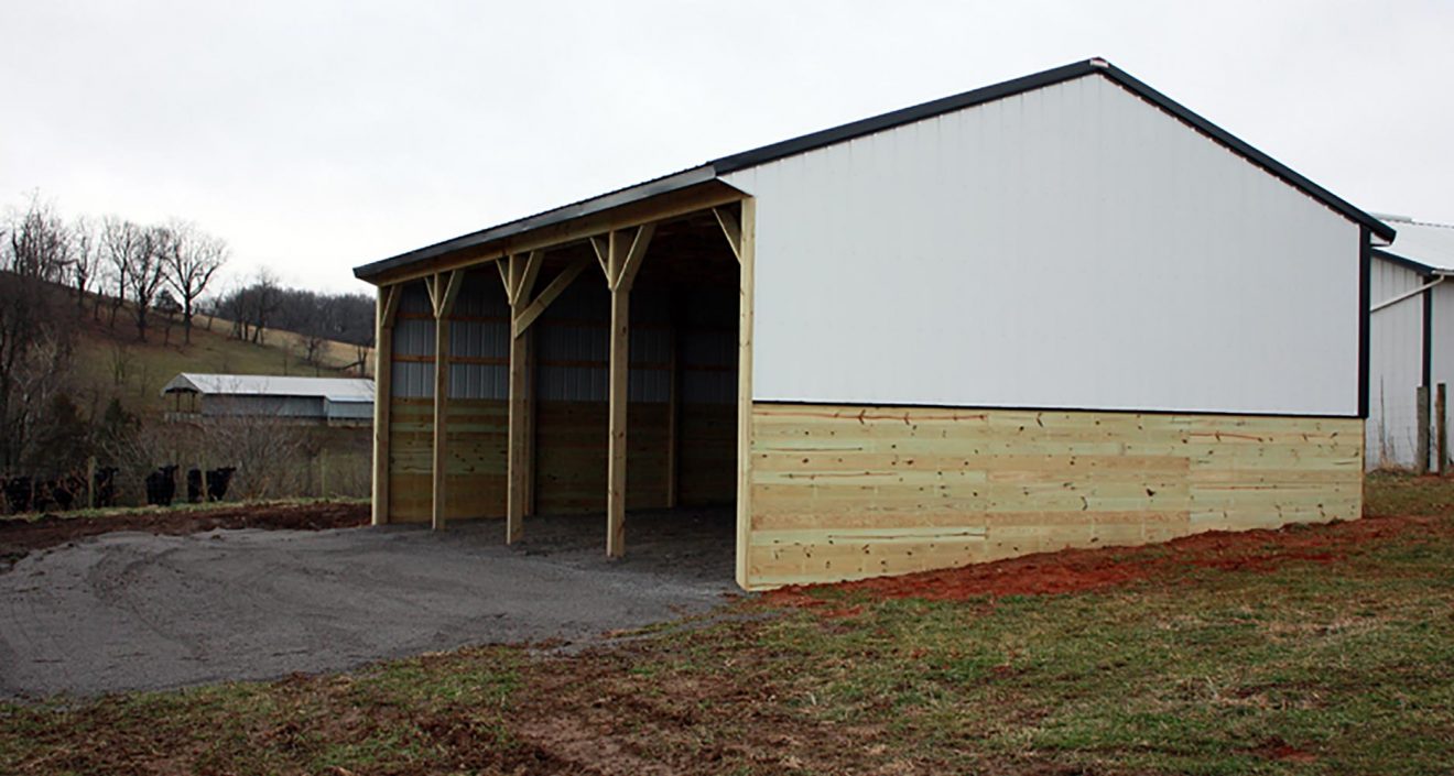 24'x40'x10' Cattle Shed Stoneburner